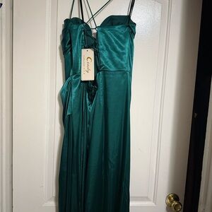 Chic Backless Green Dress by